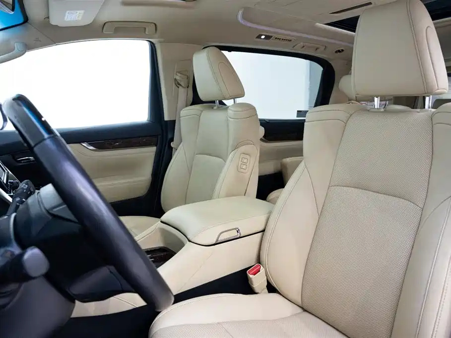 TOYOTA ALPHARD 2019