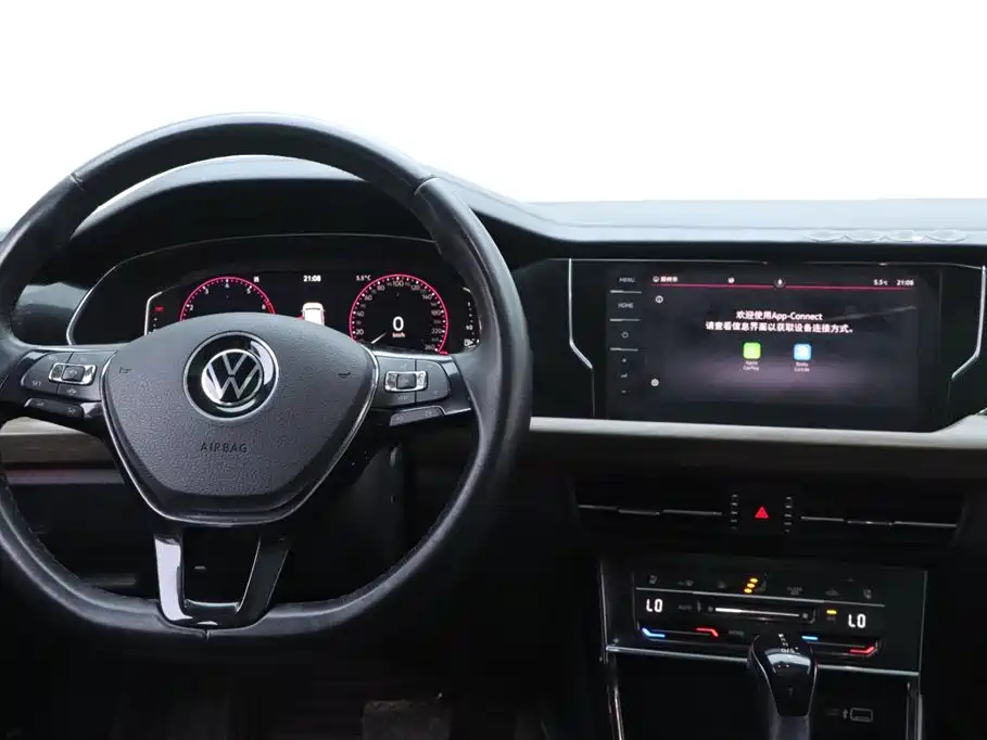 VOLKSWAGEN PASSAT 2021