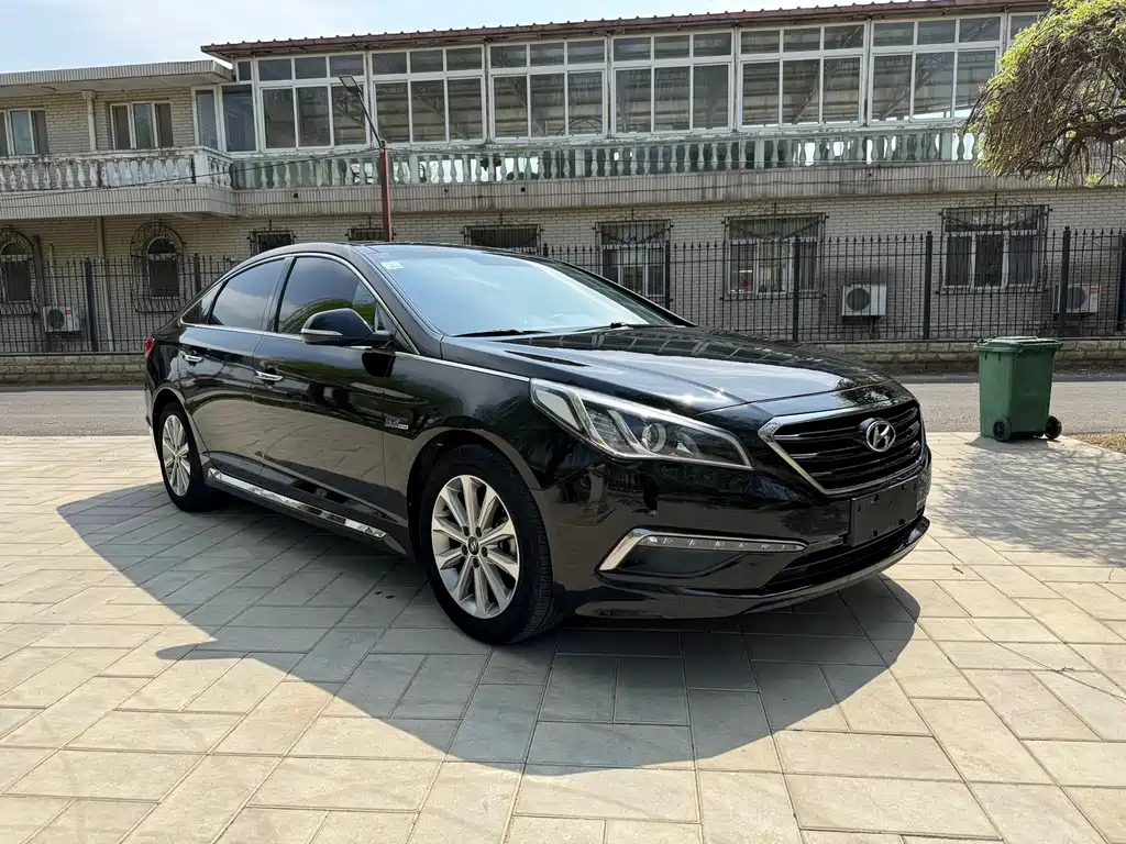 HYUNDAI SONATA 2015