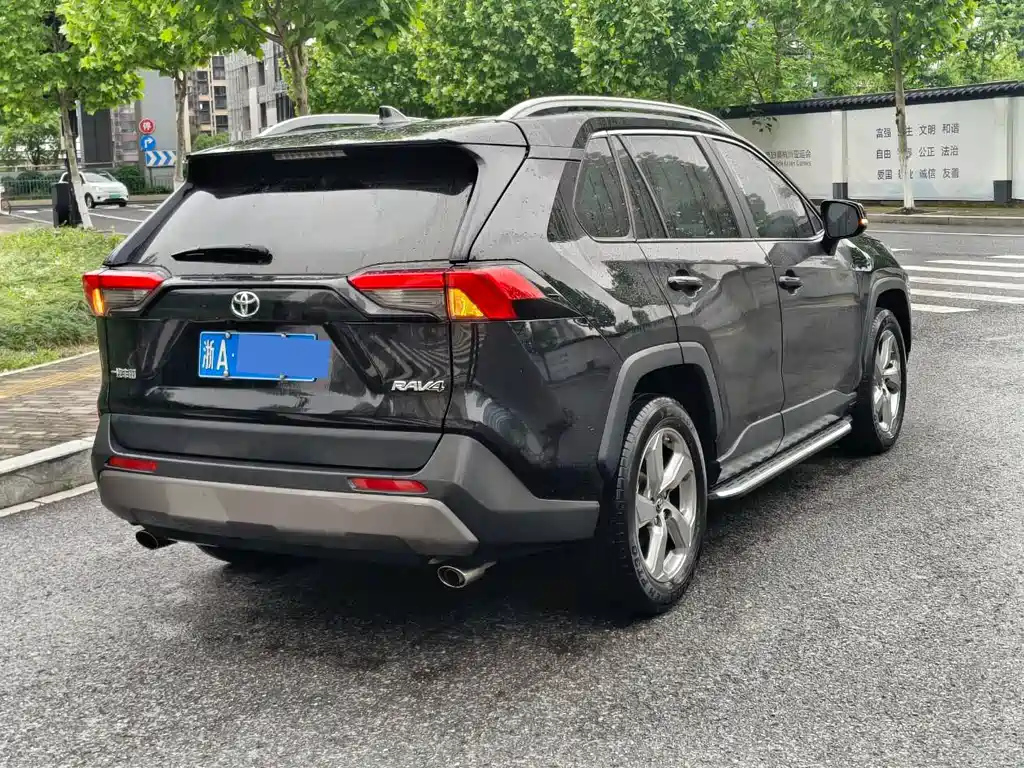 TOYOTA RAV4 RONGFANG 2022
