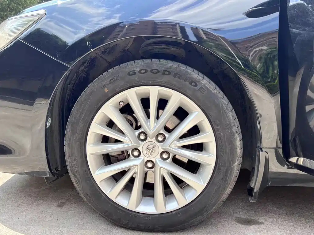 TOYOTA CAMRY 2016