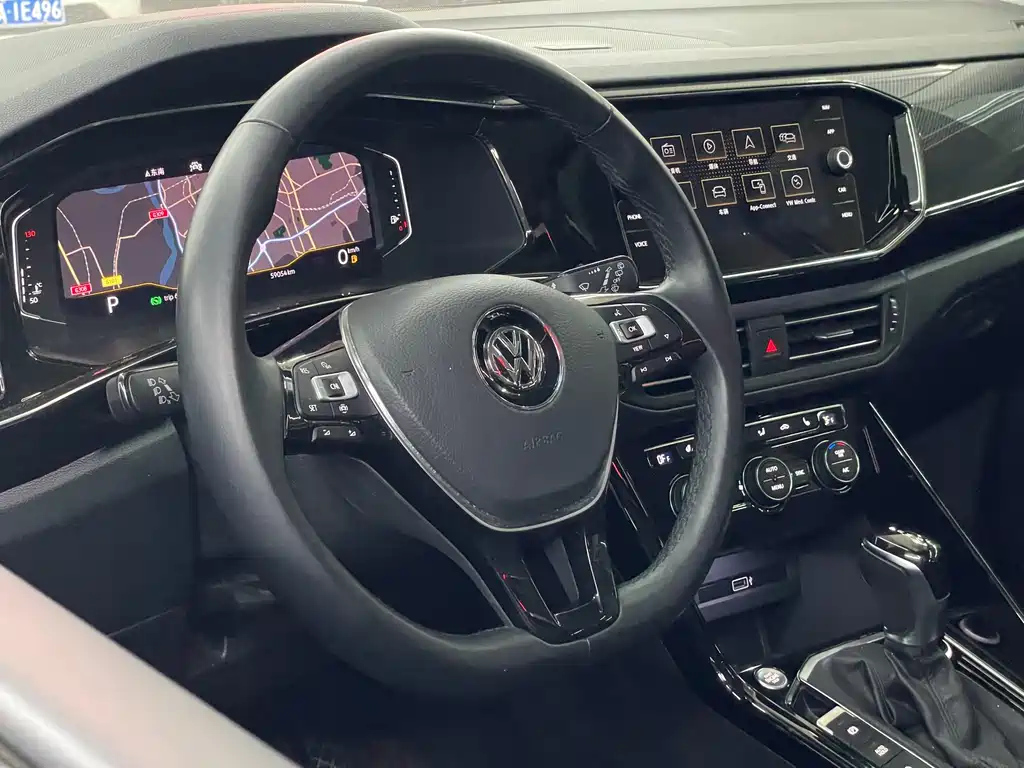 VOLKSWAGEN TAYRON 2020
