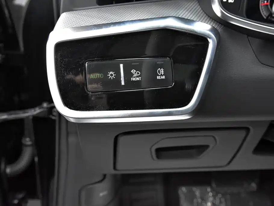 AUDI A6L 2023