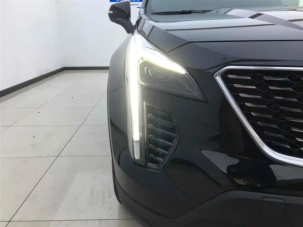 CADILLAC XT4 2023