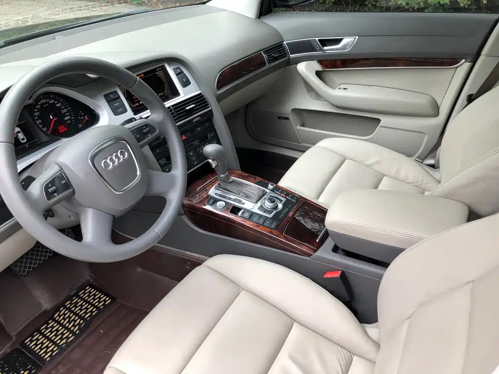 AUDI A6L 2011