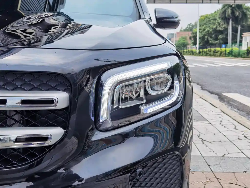 MERCEDES BENZ GLB 2020