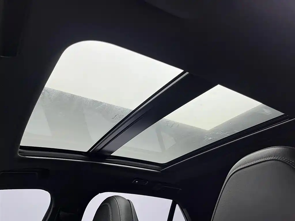 LYNK&CO 03 2021