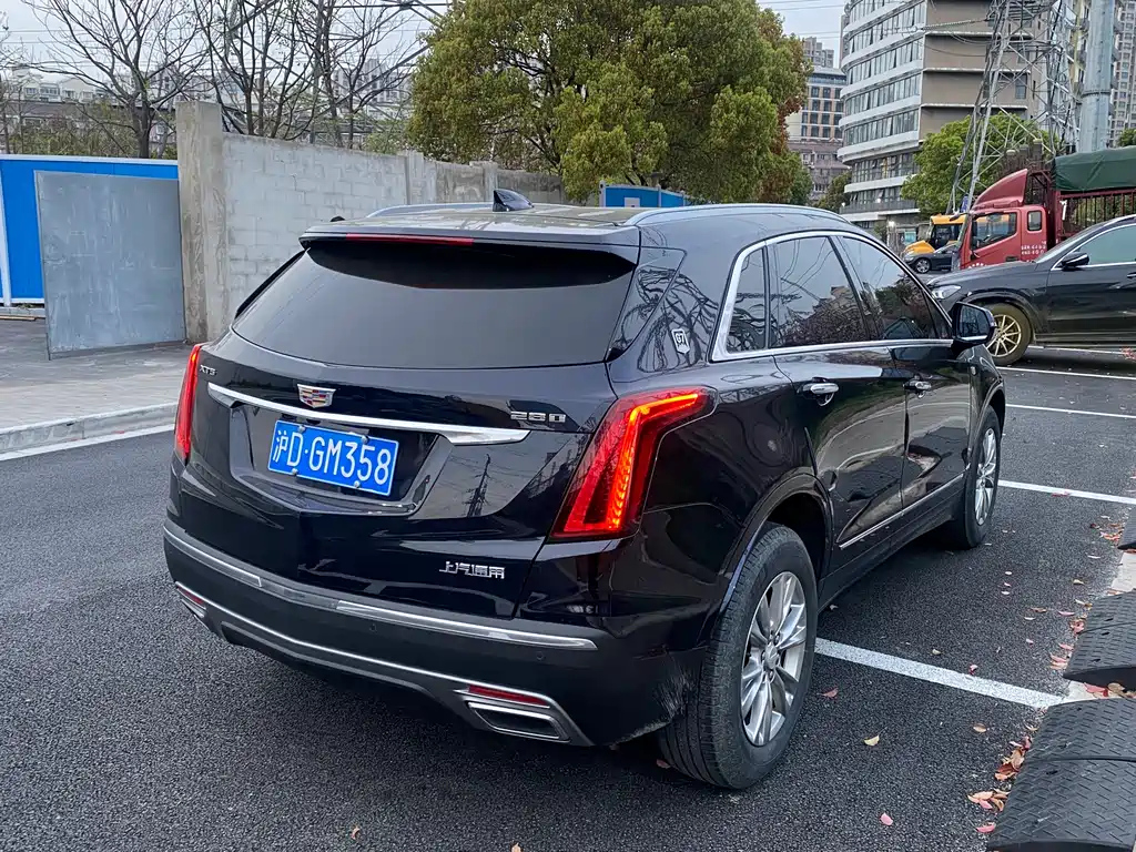 CADILLAC XT5 2021