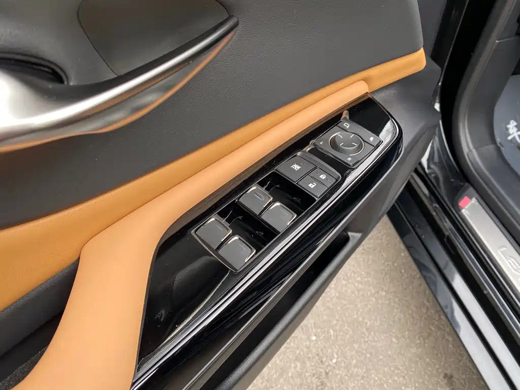 LEXUS ES 2023