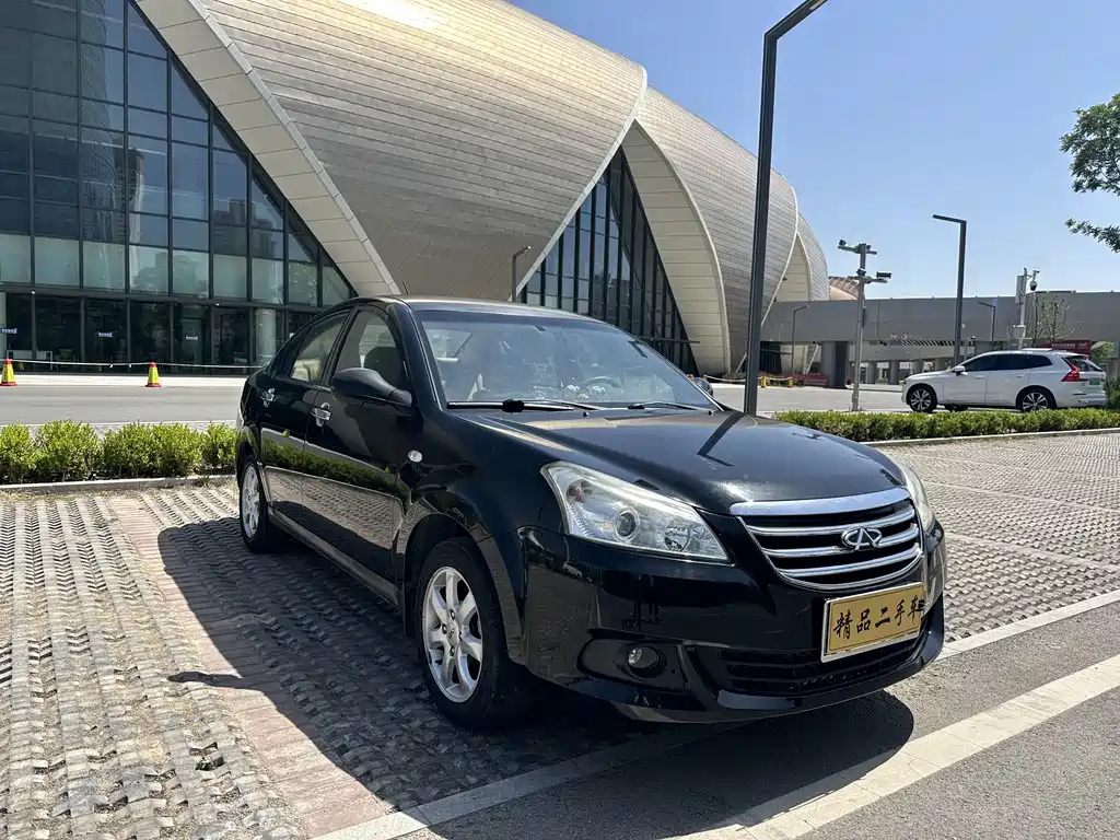 CHERY E5 2012
