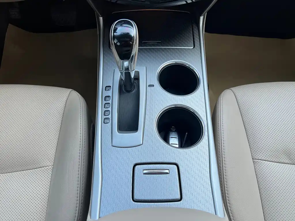NISSAN TEANA 2018