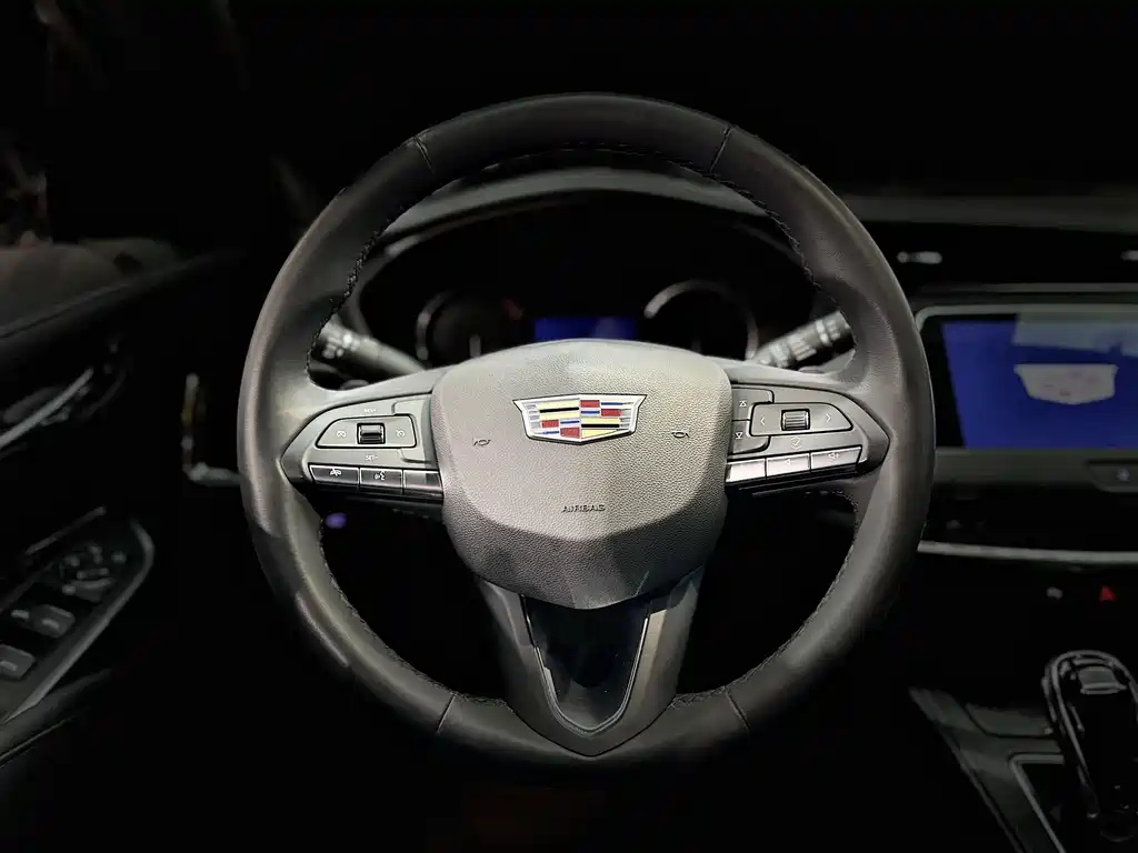 CADILLAC XT4 2022