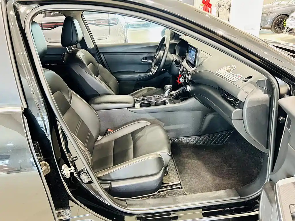 NISSAN SYLPHY 2020