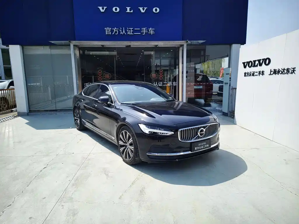 VOLVO S90 2022