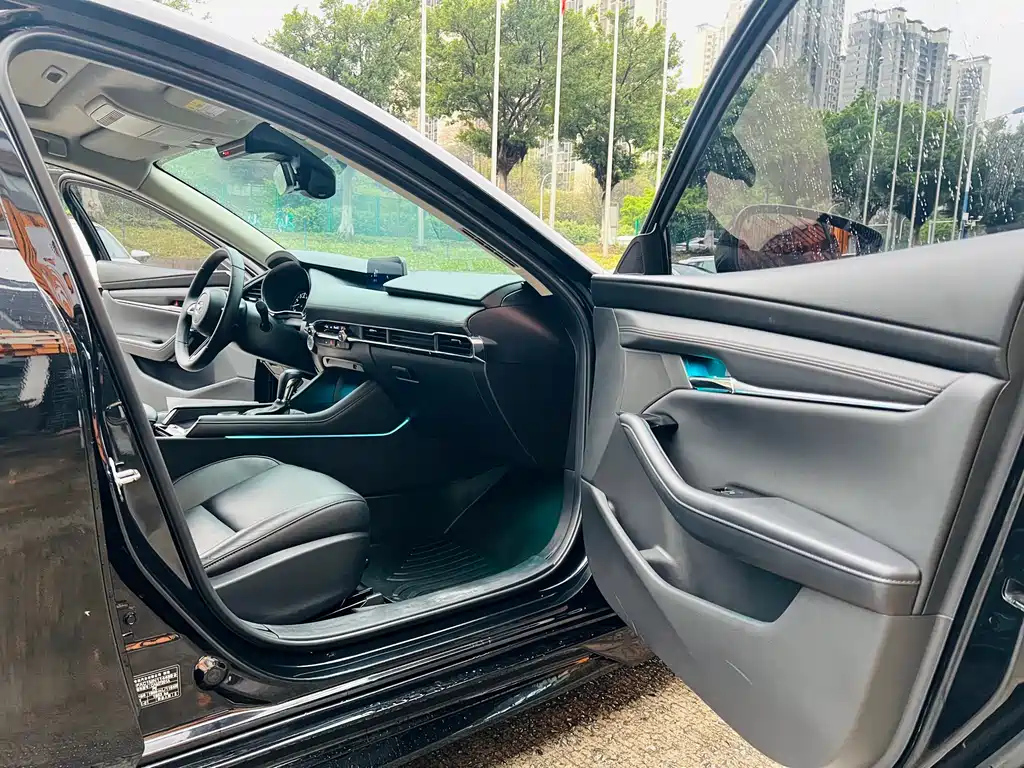 MAZDA 3 AXELA 2021