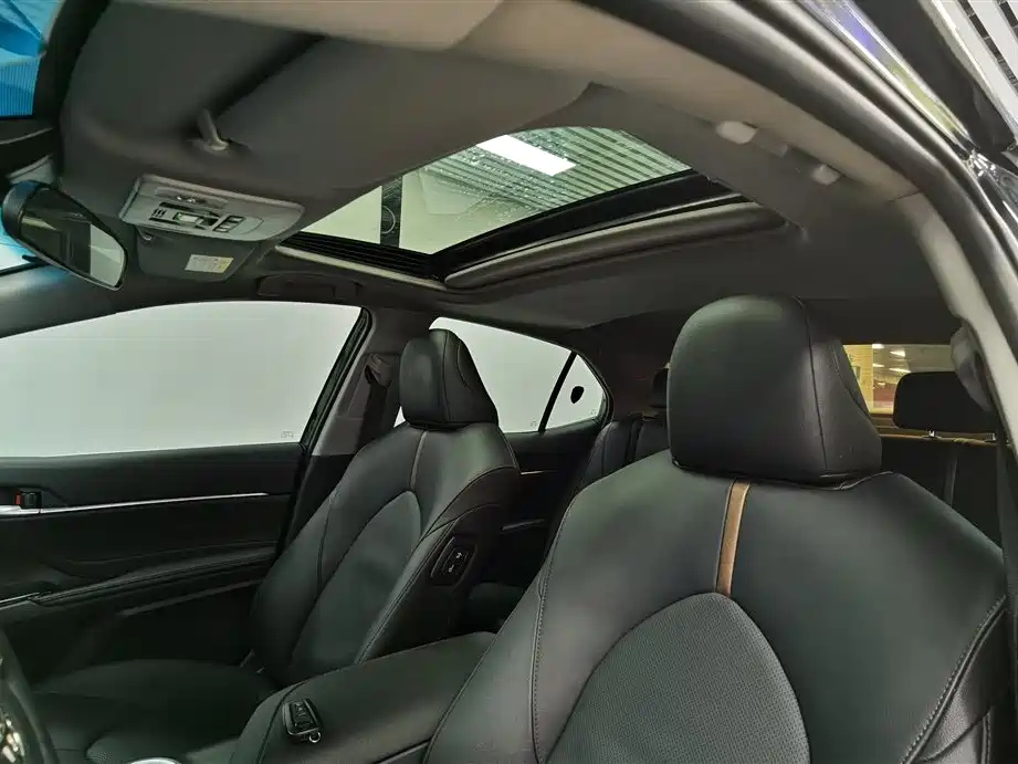 TOYOTA CAMRY 2022