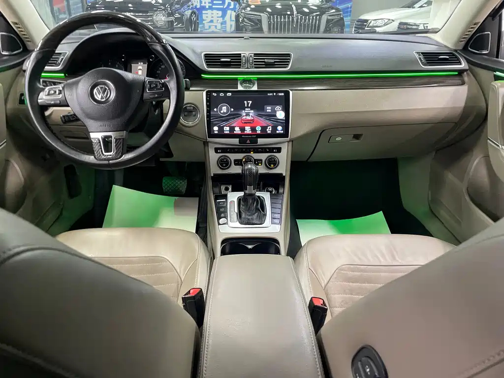 VOLKSWAGEN MAGOTAN 2014