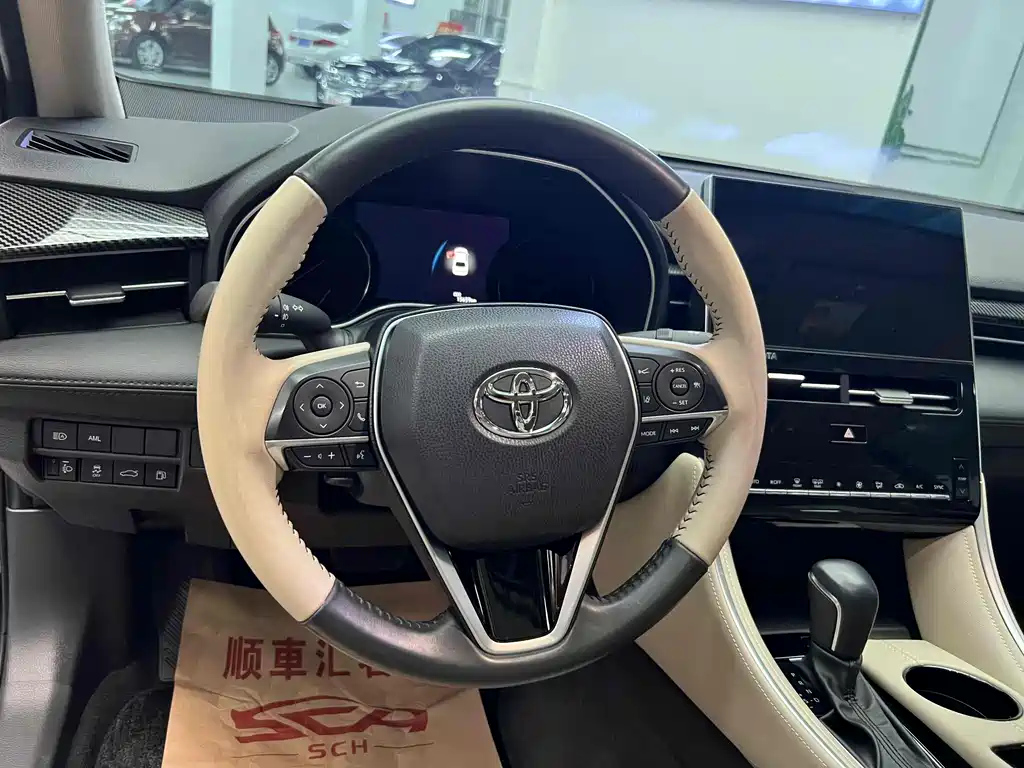 TOYOTA AVALON 2023