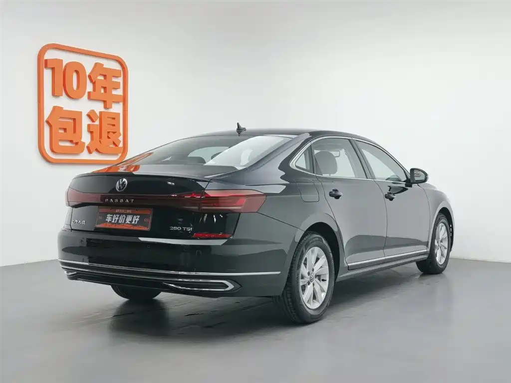 VOLKSWAGEN PASSAT 2022