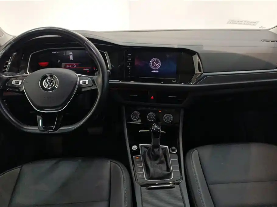 VOLKSWAGEN SAGITAR 2021