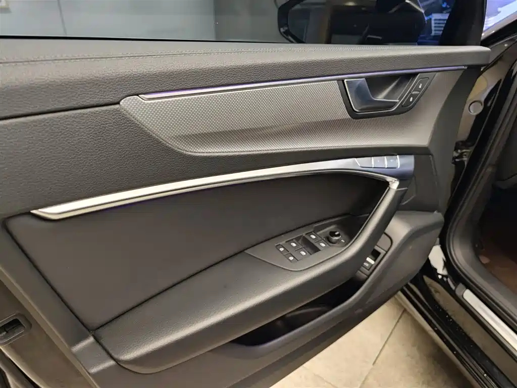 AUDI A6L 2021