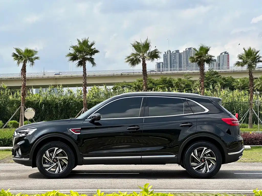 HONGQI HS5 2023