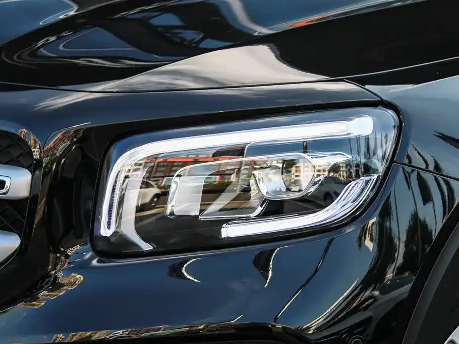 MERCEDES BENZ GLB 2022