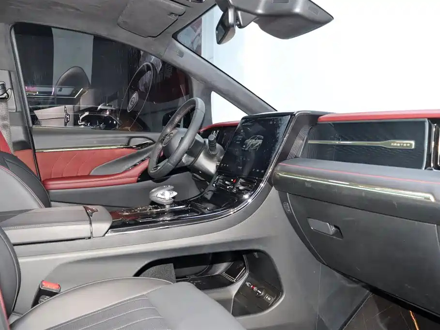 TRUMPCHI M8 2023