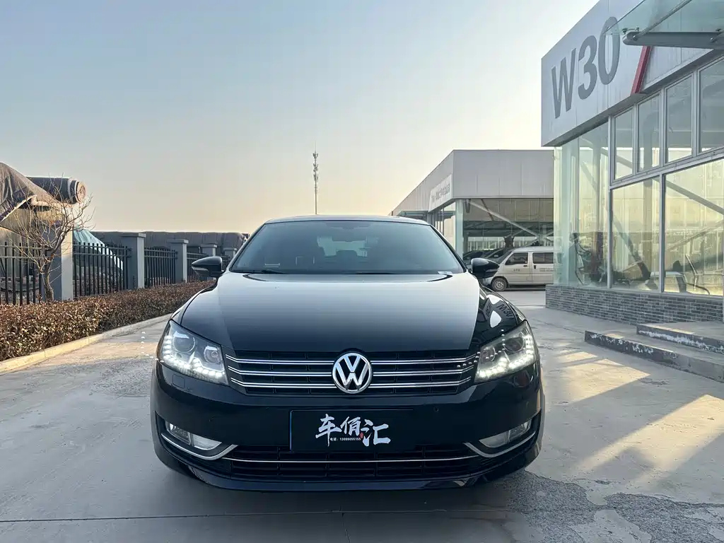 VOLKSWAGEN PASSAT 2014