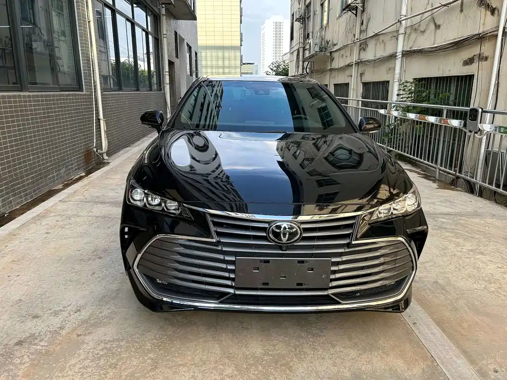 TOYOTA AVALON 2019