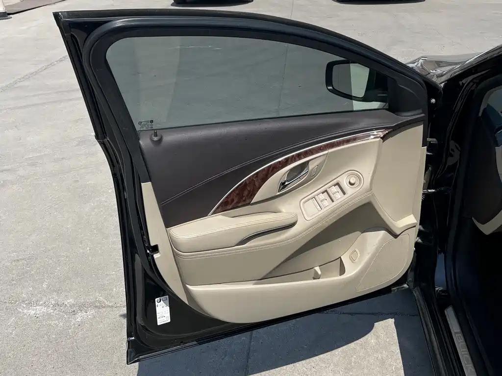 BUICK LACROSSE 2016