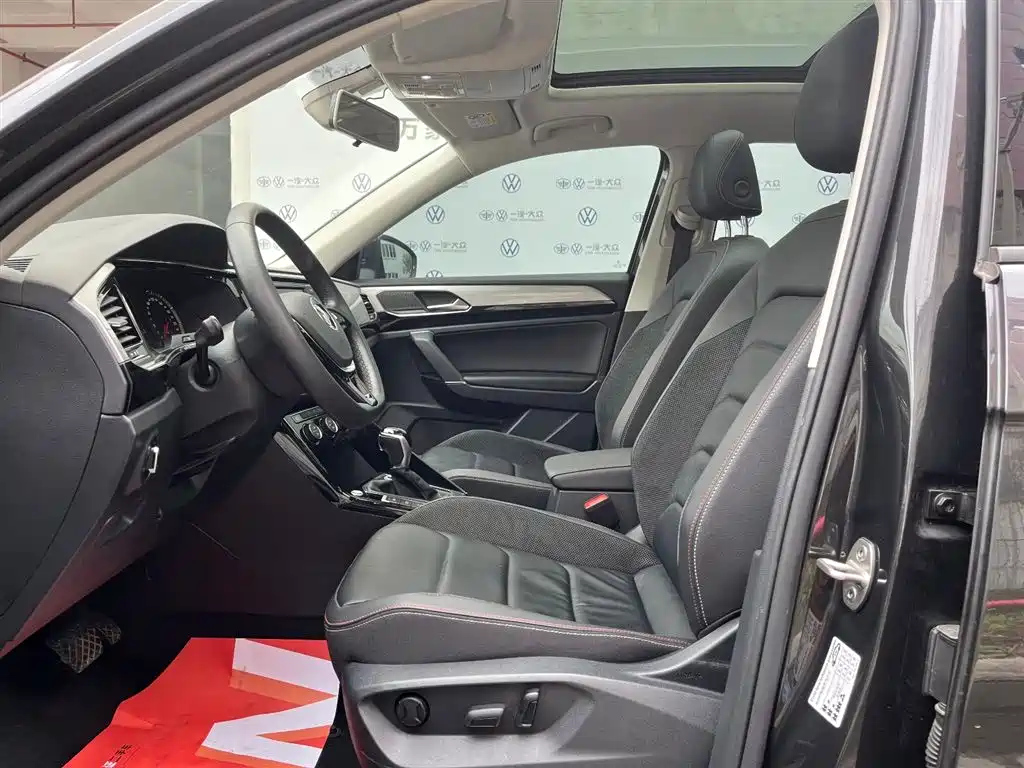 VOLKSWAGEN TAYRON 2020