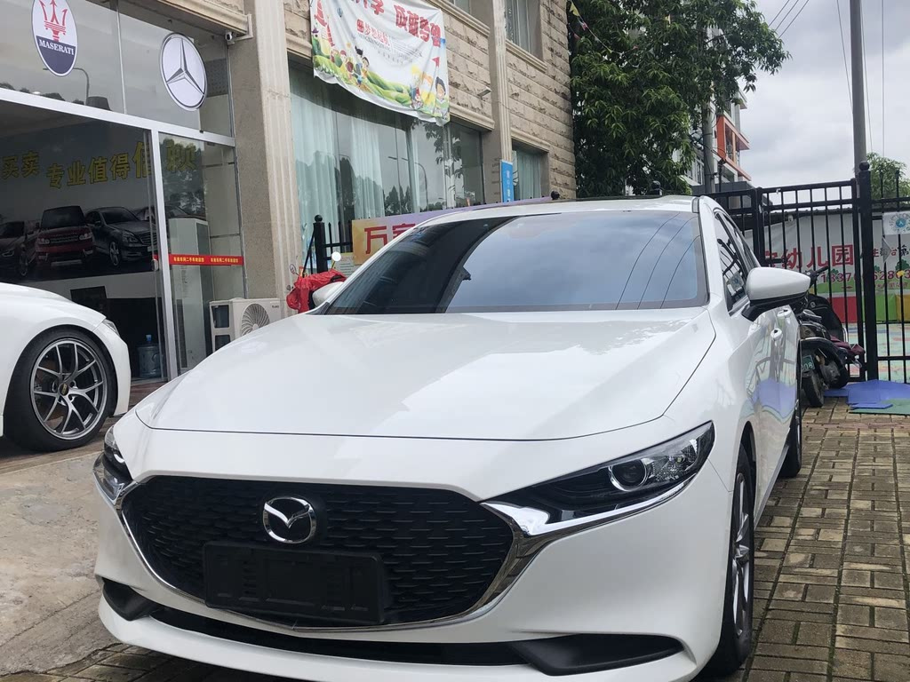 MAZDA 3 AXELA 2020