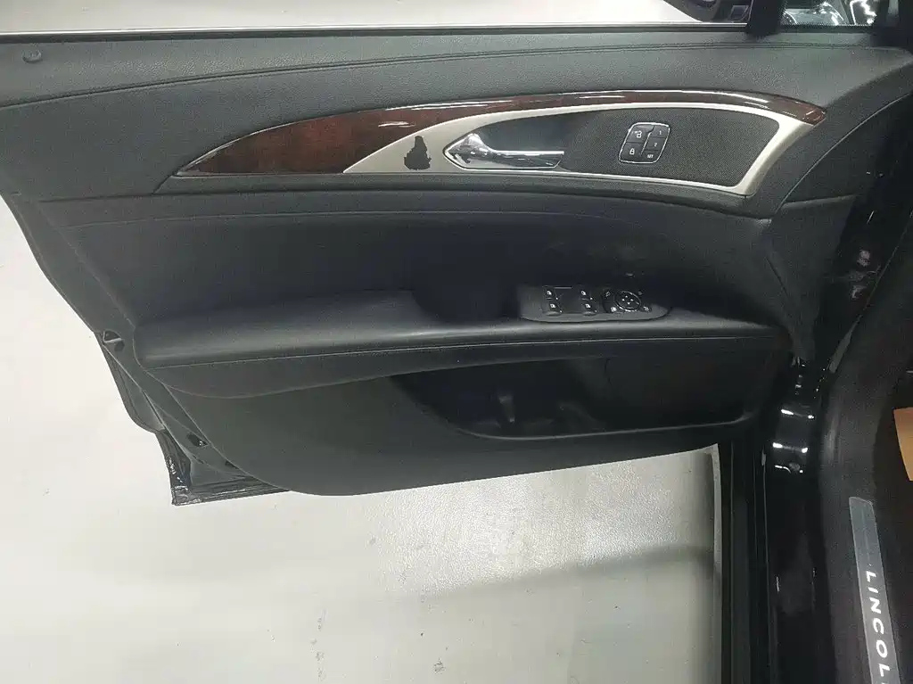 LINCOLN MKZ 2019