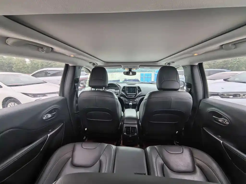 JEEP CHEROKEE 2021