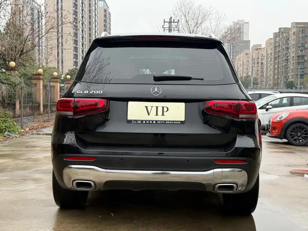 MERCEDES BENZ GLB 2021