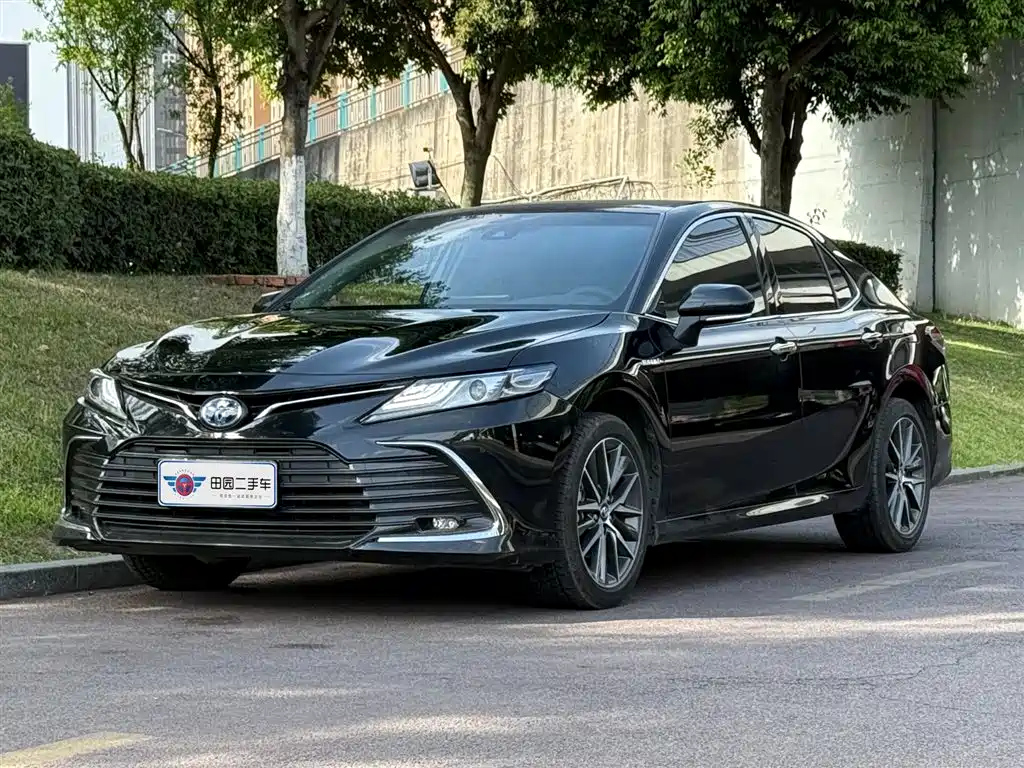 TOYOTA CAMRY 2021