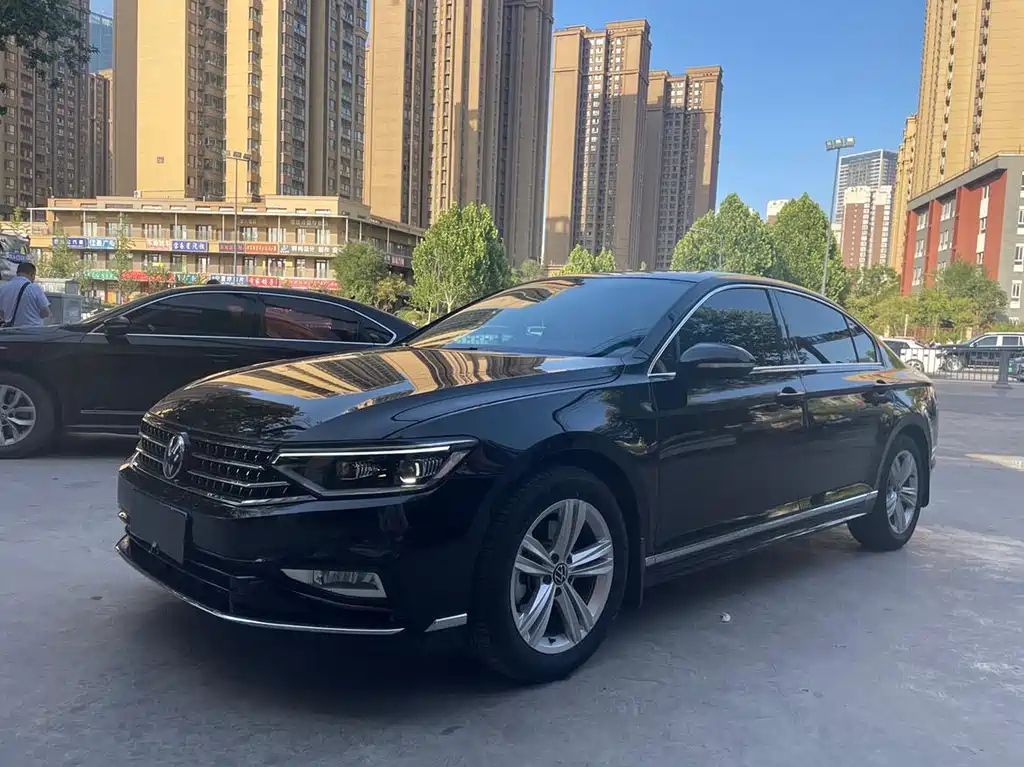 VOLKSWAGEN MAGOTAN 2024