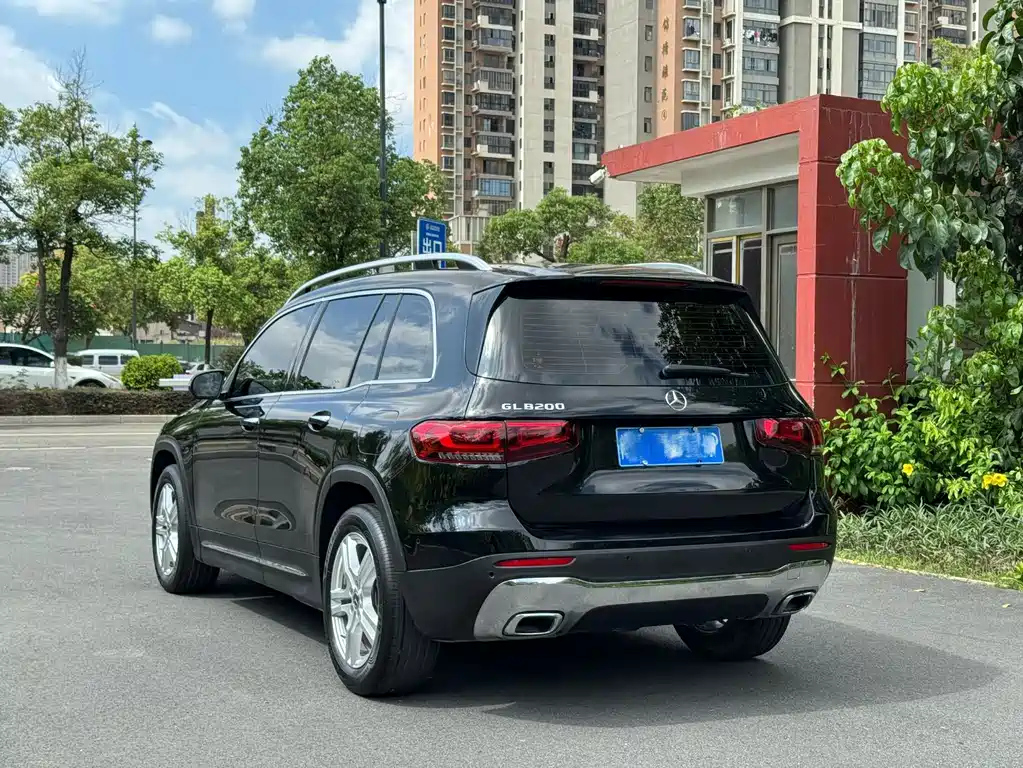 MERCEDES BENZ GLB 2021