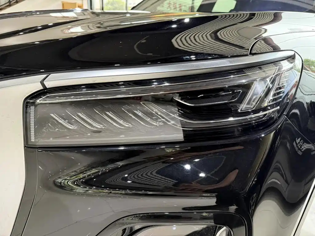 HONGQI HS5 2023