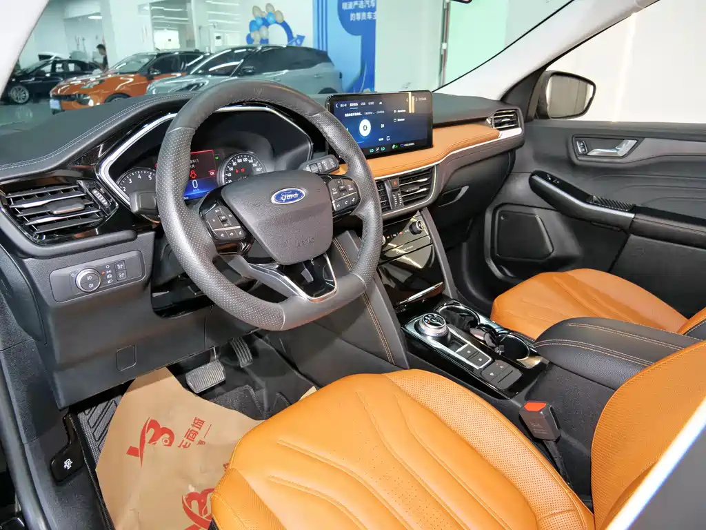 FORD ESCAPE 2020