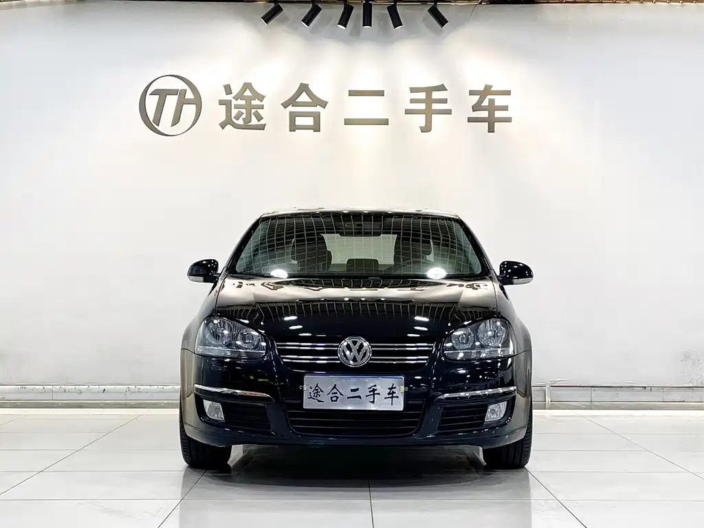 VOLKSWAGEN SAGITAR 2011