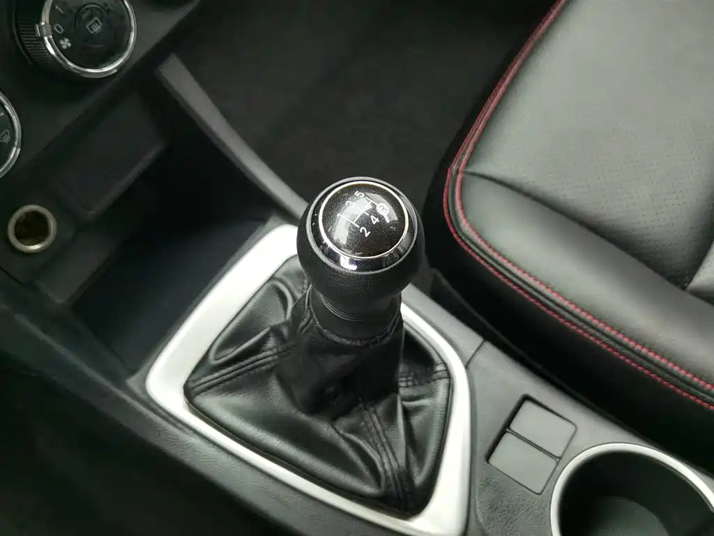 TOYOTA RALINK 2016