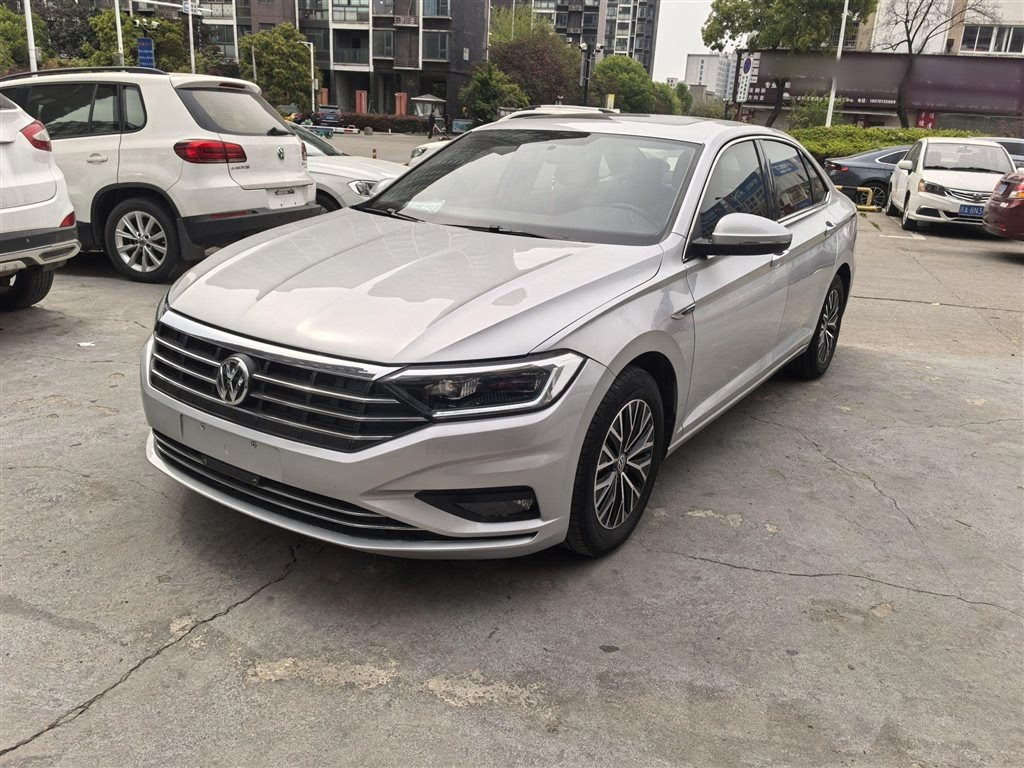 VOLKSWAGEN SAGITAR 2021