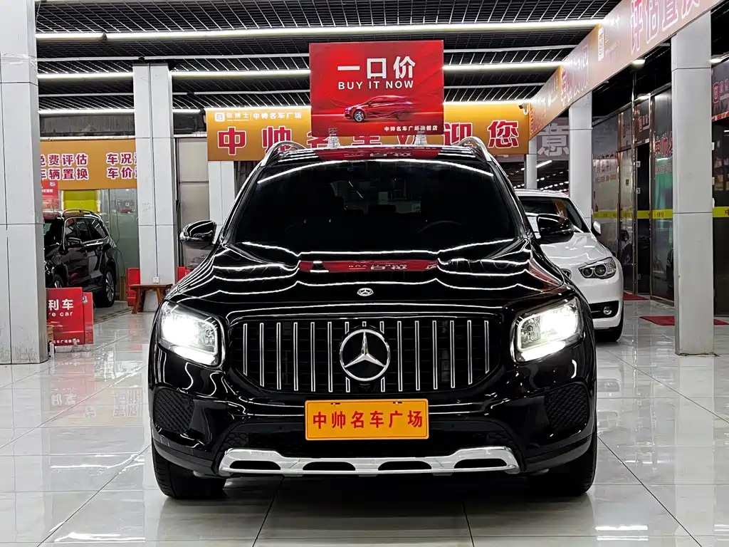 MERCEDES BENZ GLB 2021