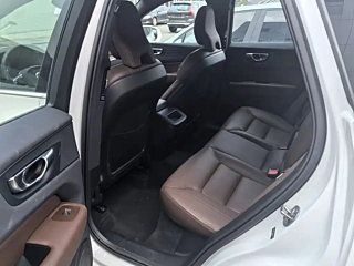VOLVO XC60  2025 YEAR B5 4WD  DELUXE EDITION 2025
