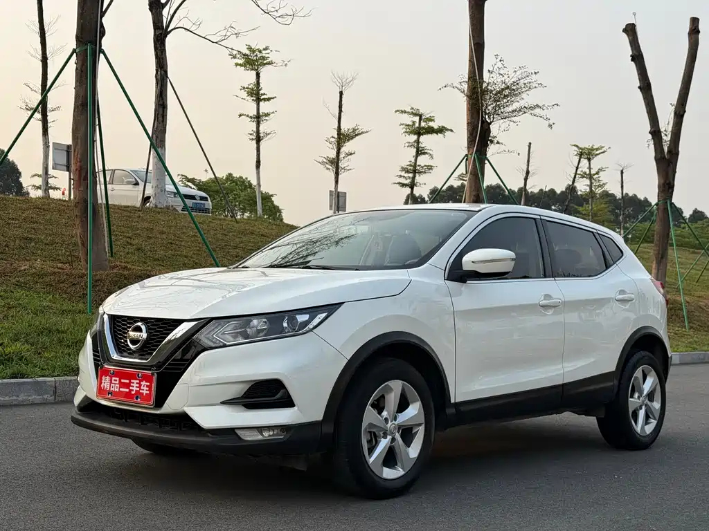 NISSAN QASHQAI 2019