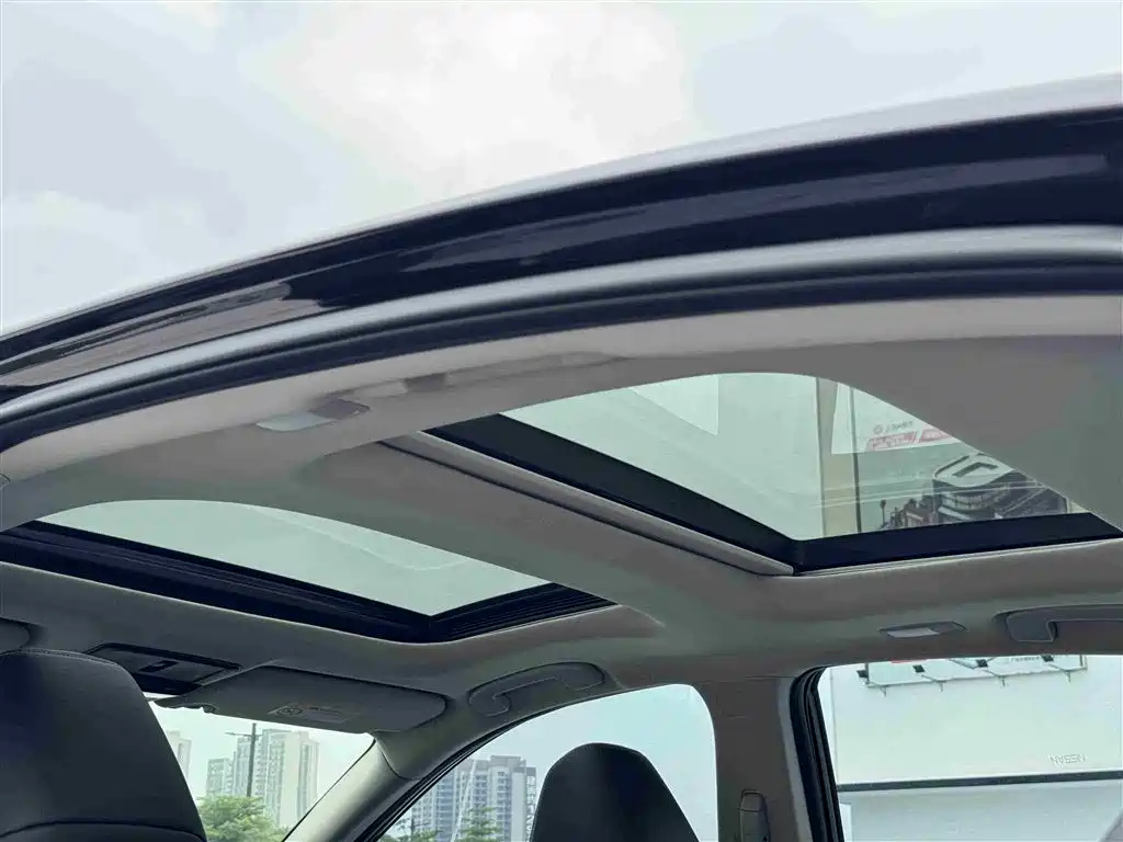 NISSAN TEANA 2022