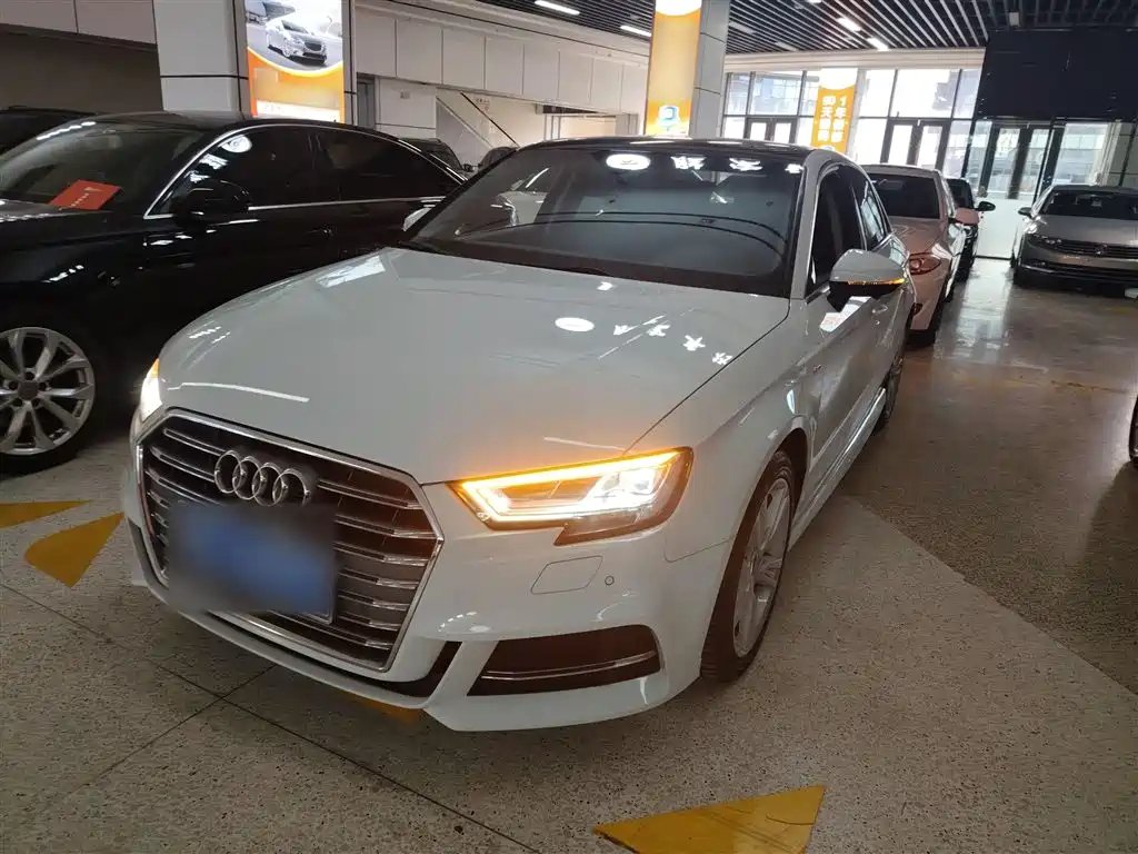 AUDI A3 2020