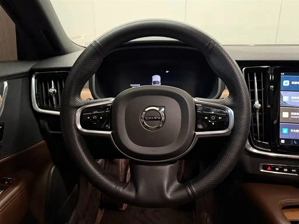 VOLVO S90 2022